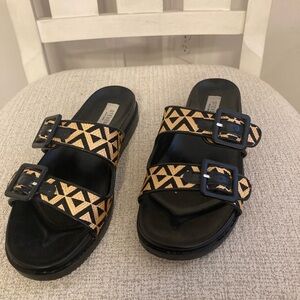 Steve Madden Black and Gold Sandals. Like new, only worn twice.